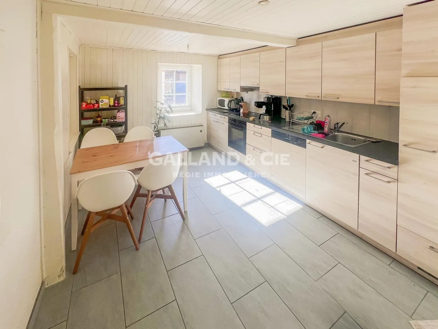 2.5 Room Apartment - Photo 1 of 4