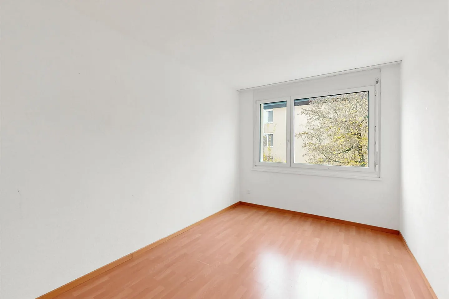 Grosszügige Familienwohnung mit Sicht ins Grüne - Foto 8 di 12