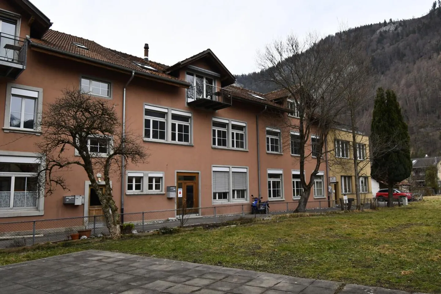 Vielseitige Gewerbefläche - Foto 8 von 12