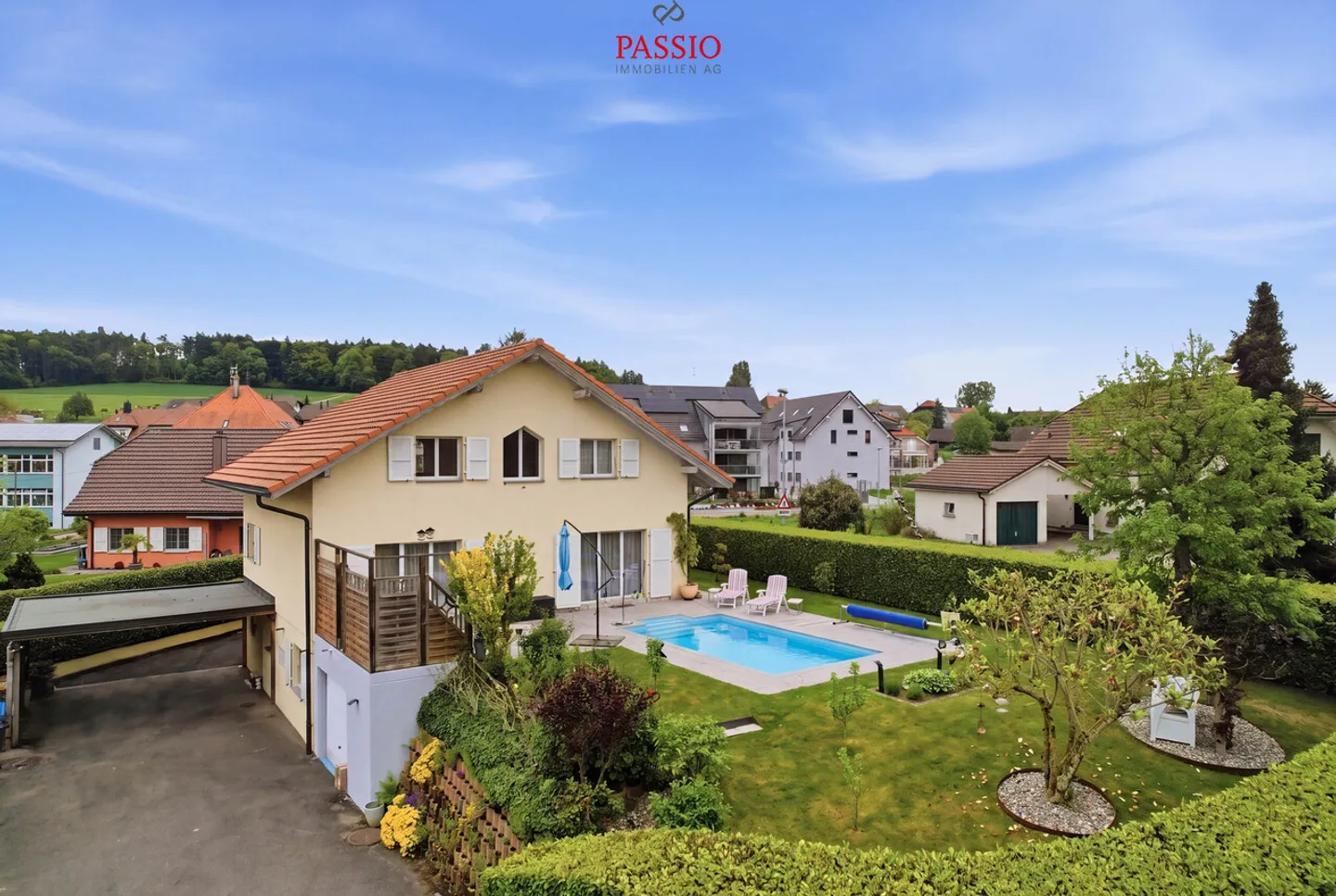 Elegant 6.5-Room Single-Family House with Pool and Garden Oasis - Photo 35 of 37
