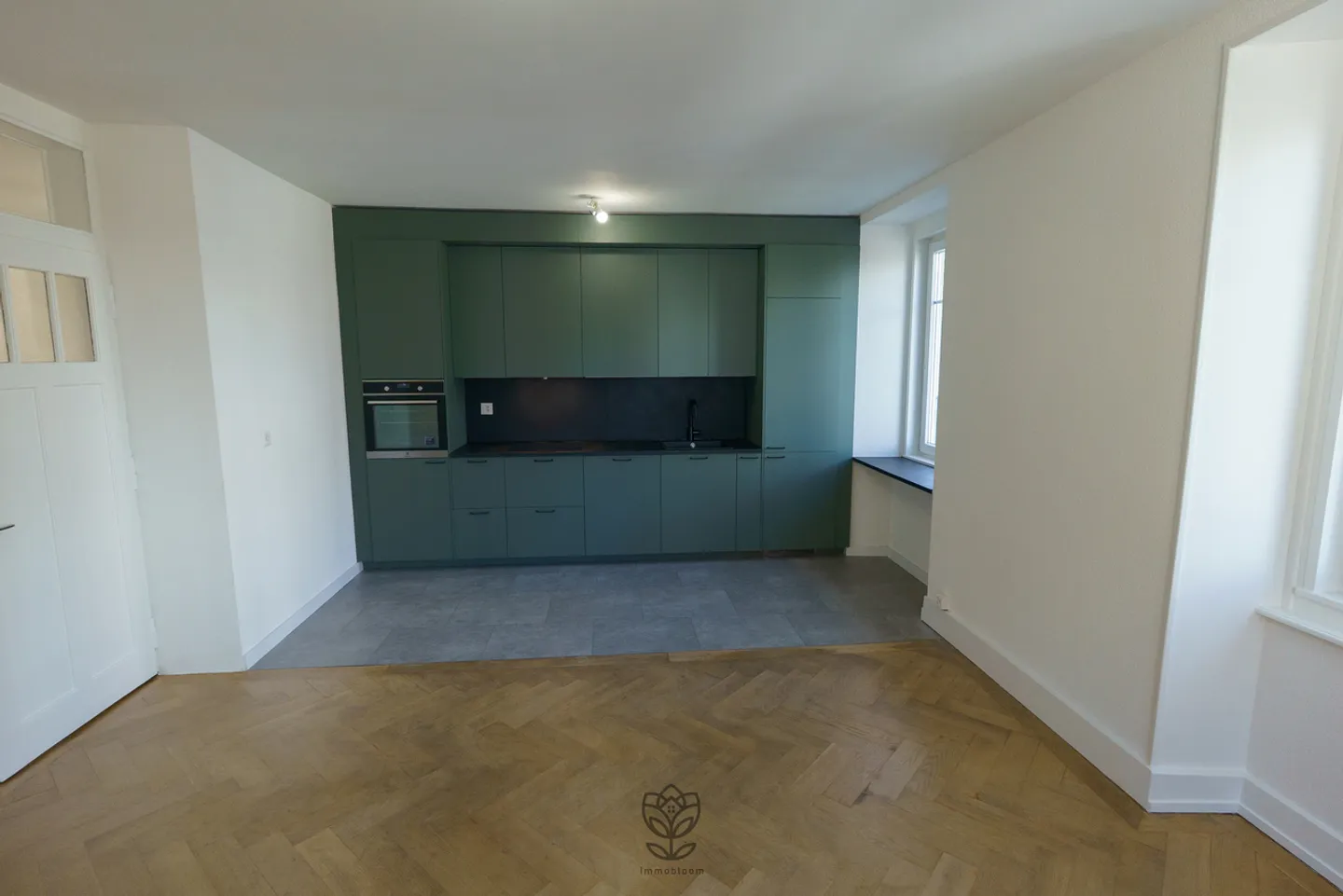 Schöne renovierte Wohnung mit großem Wohnraum - Foto 4 von 17