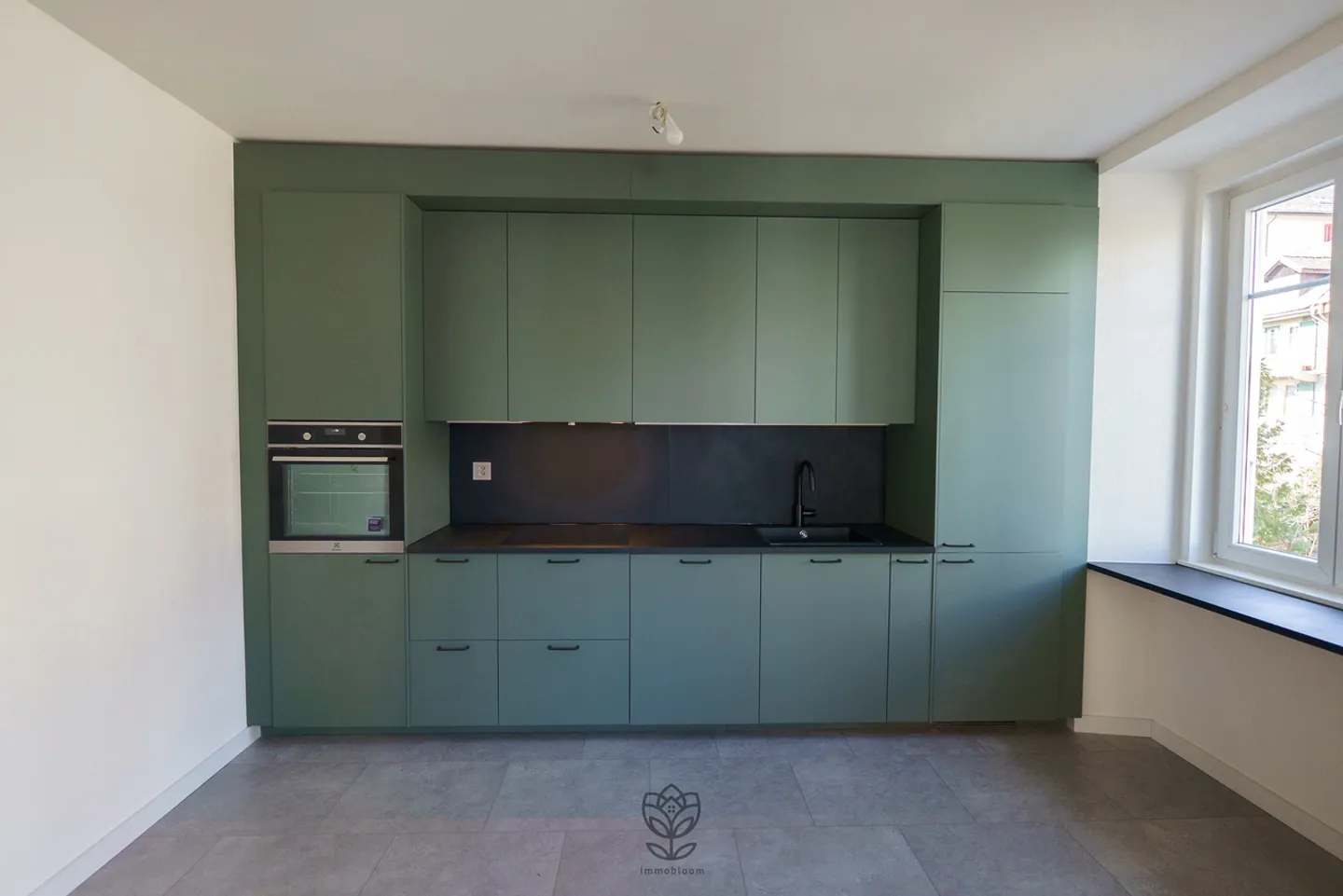 Schöne renovierte Wohnung mit großem Wohnraum - Foto 5 von 17