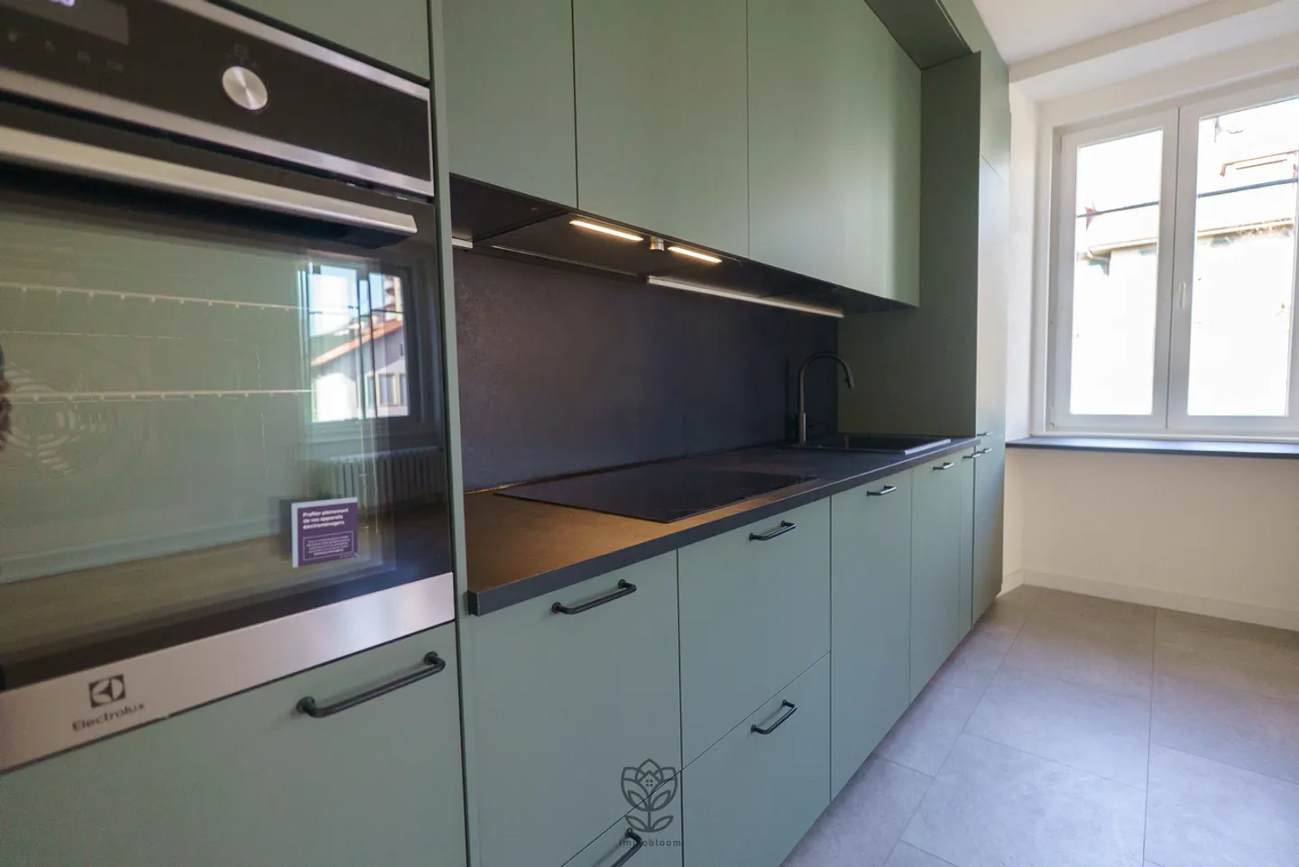 Schöne renovierte Wohnung mit großem Wohnraum - Foto 6 von 17