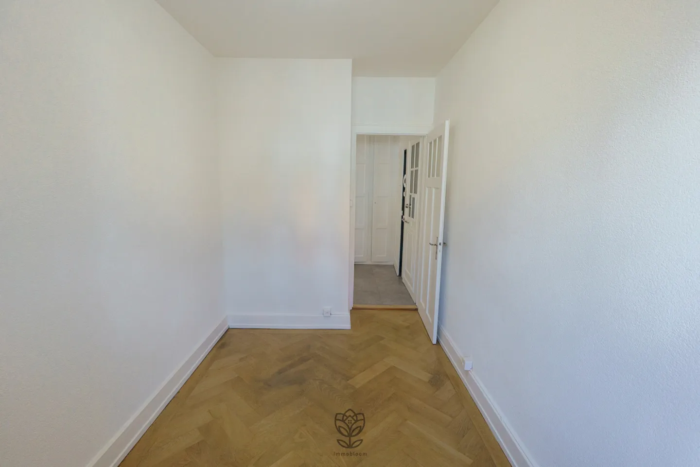 Schöne renovierte Wohnung mit großem Wohnraum - Foto 9 von 17
