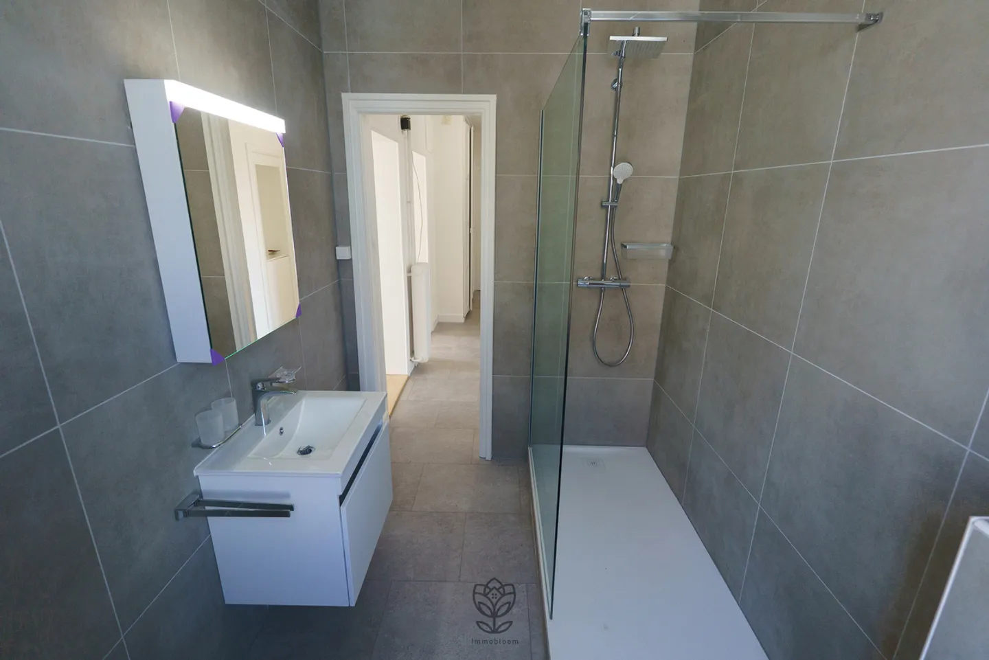 Schöne renovierte Wohnung mit großem Wohnraum - Foto 11 von 17