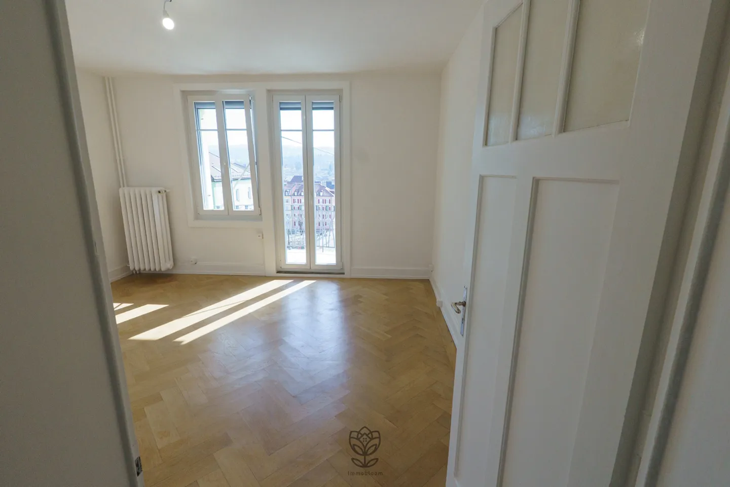 Schöne renovierte Wohnung mit großem Wohnraum - Foto 12 von 17