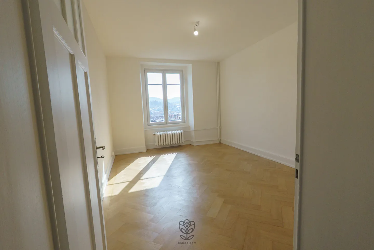 Schöne renovierte Wohnung mit großem Wohnraum - Foto 15 von 17