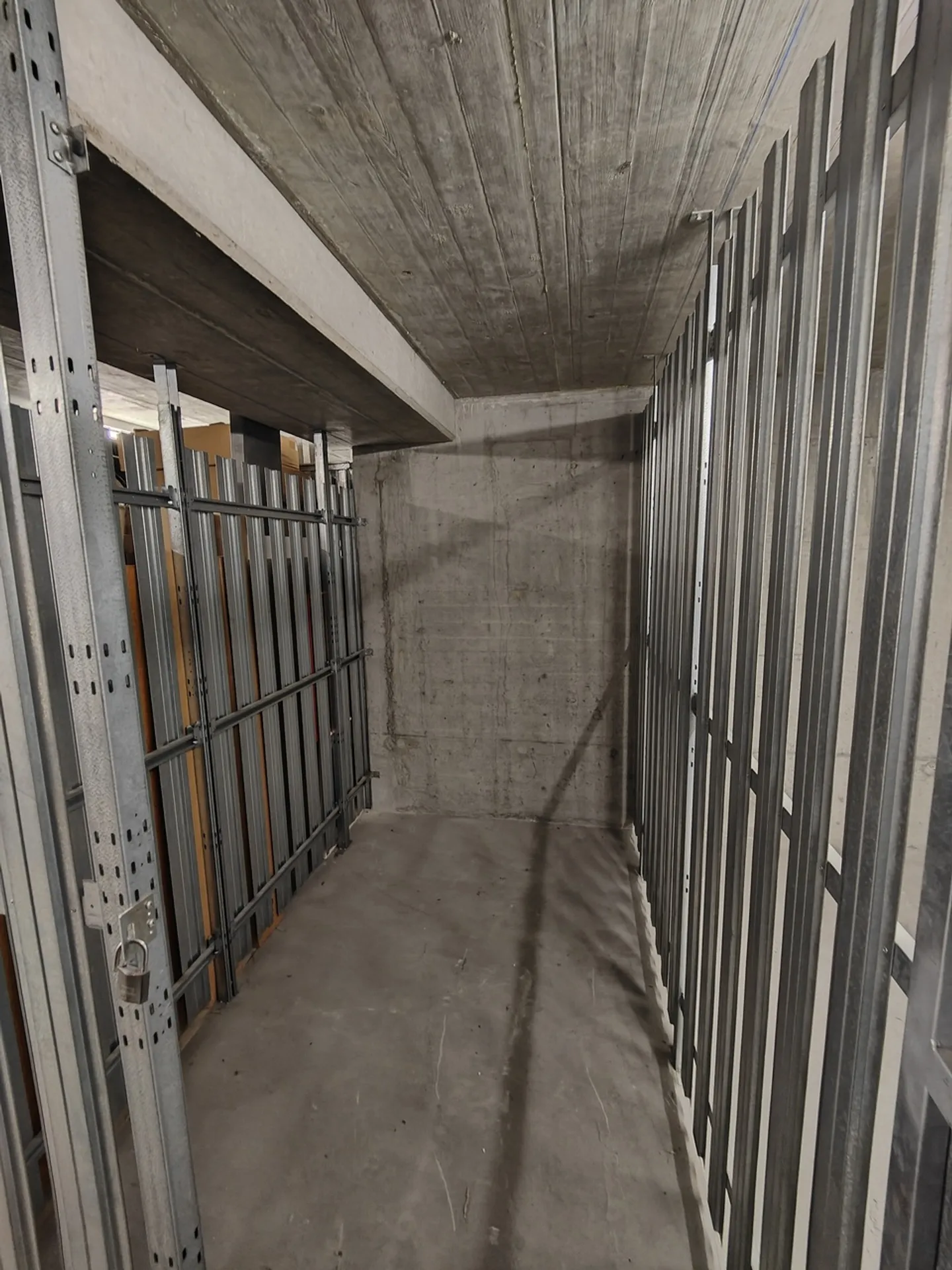 Espace de stockage à louer - Photo 3 sur 10