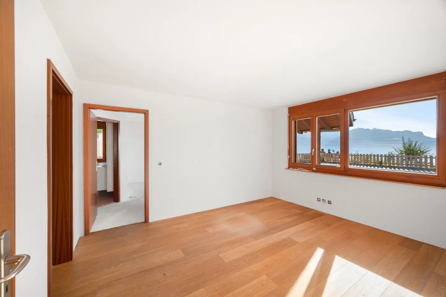 Magnifique villa avec vue lac - Photo 8 sur 14