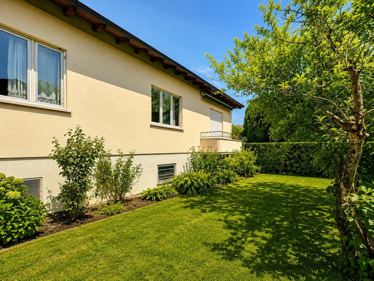Casa unifamiliare con grande giardino a Morbio inferiore - Photo 11 of 13