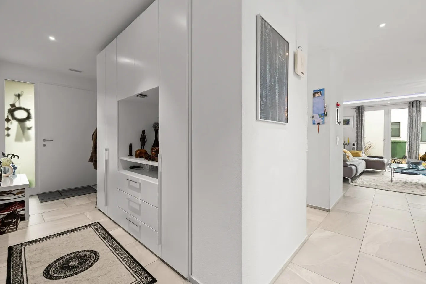 Modernes Einfamilienhaus mit Alpenblick - Foto 4 von 13