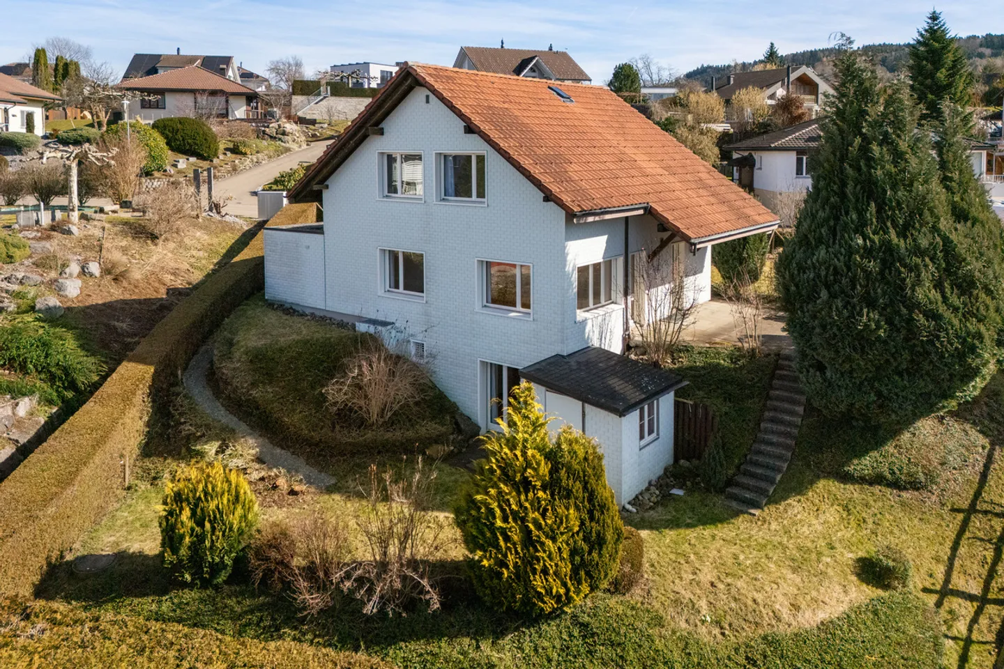 Charming home with plenty of sunshine - Photo 6 of 7