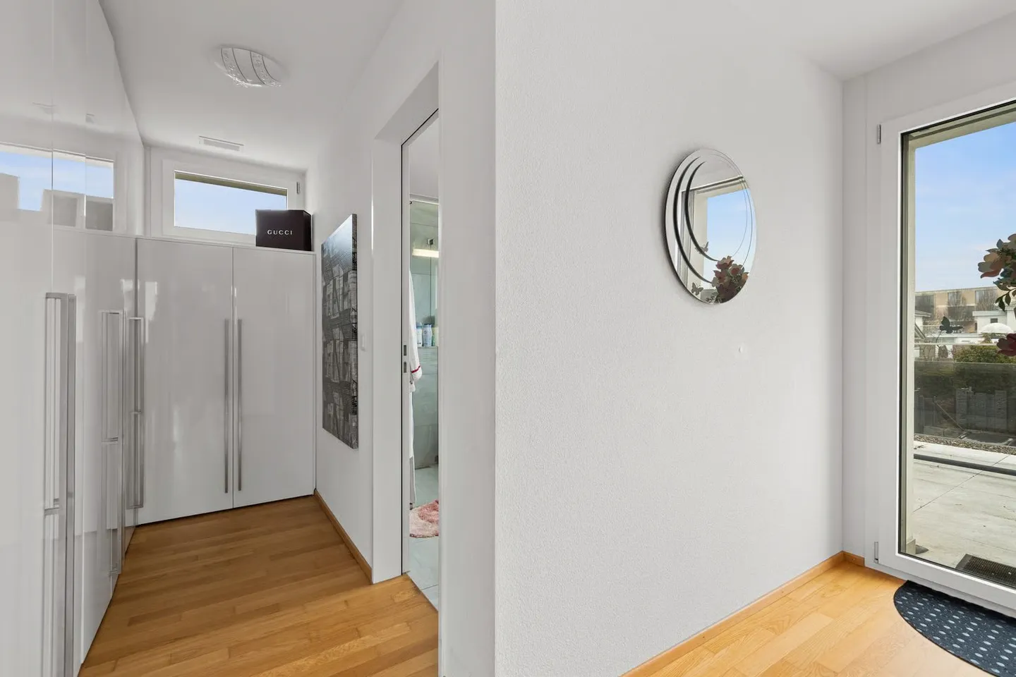 Modernes Einfamilienhaus mit Alpenblick - Foto 9 von 13