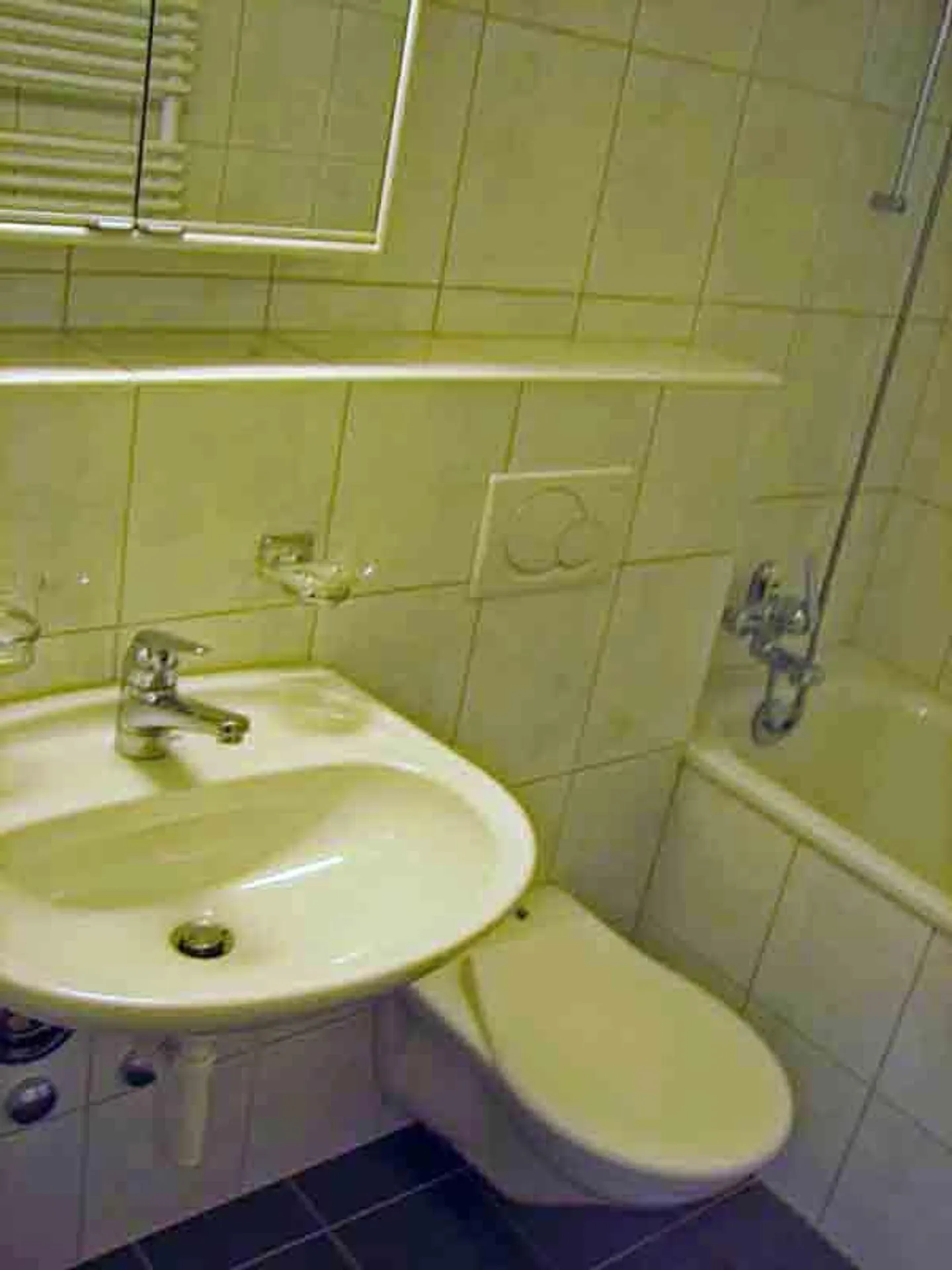 Quiet location, modern living quality - Photo 2 of 4