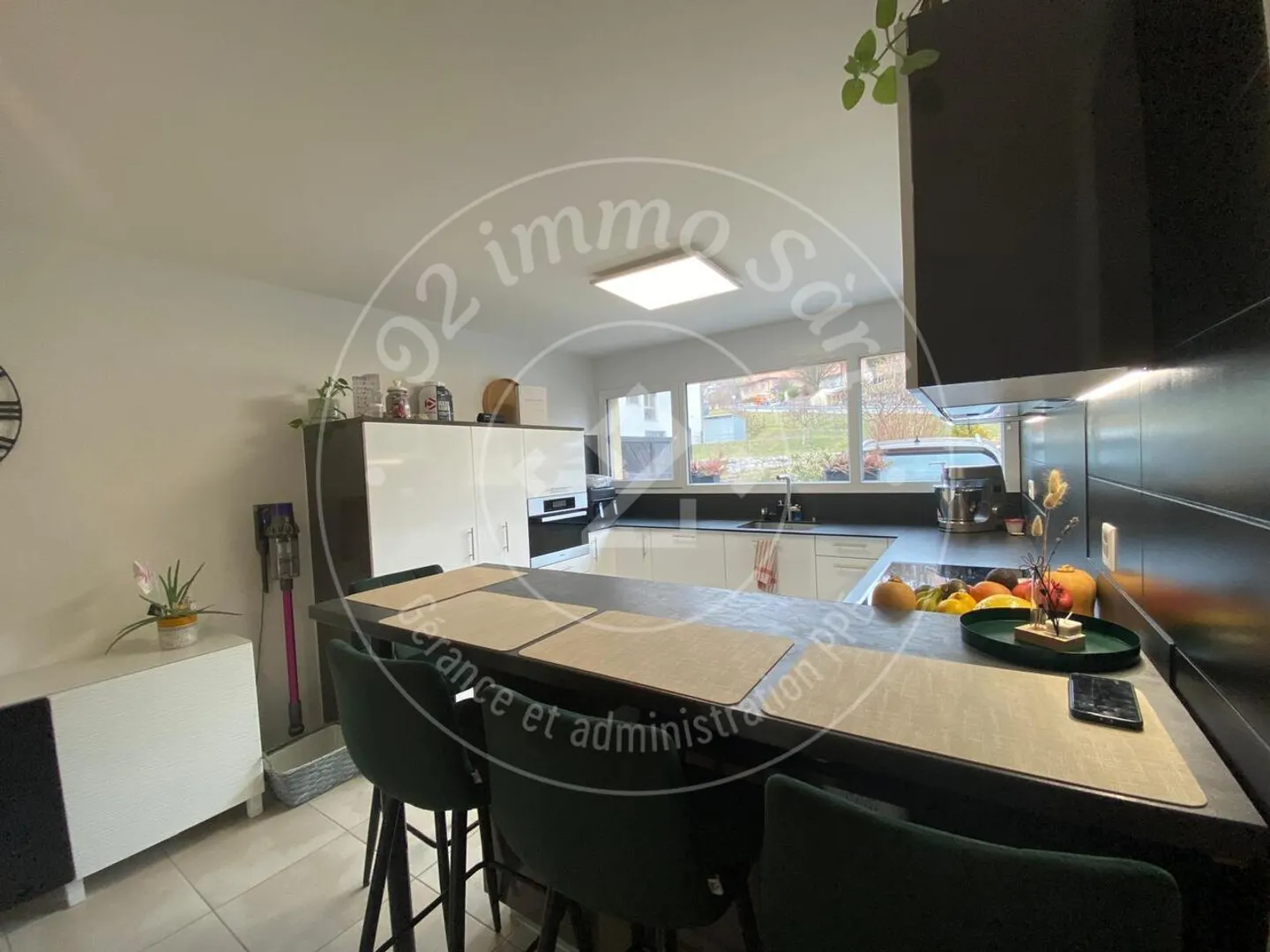 Bella villa bifamiliare - 5,5 locali Ursy - Foto 3 di 13