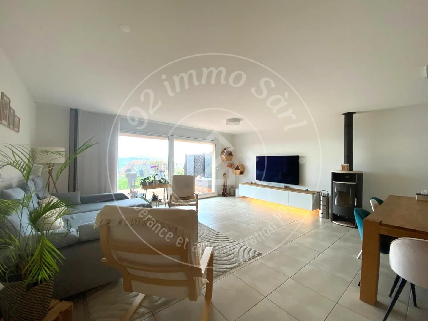 Bella villa bifamiliare - 5,5 locali Ursy - Foto 5 di 13