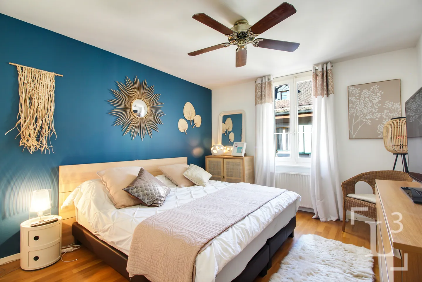 4.5 rooms in the heart of the old town, 100m from the lake! - Photo 7 of 13