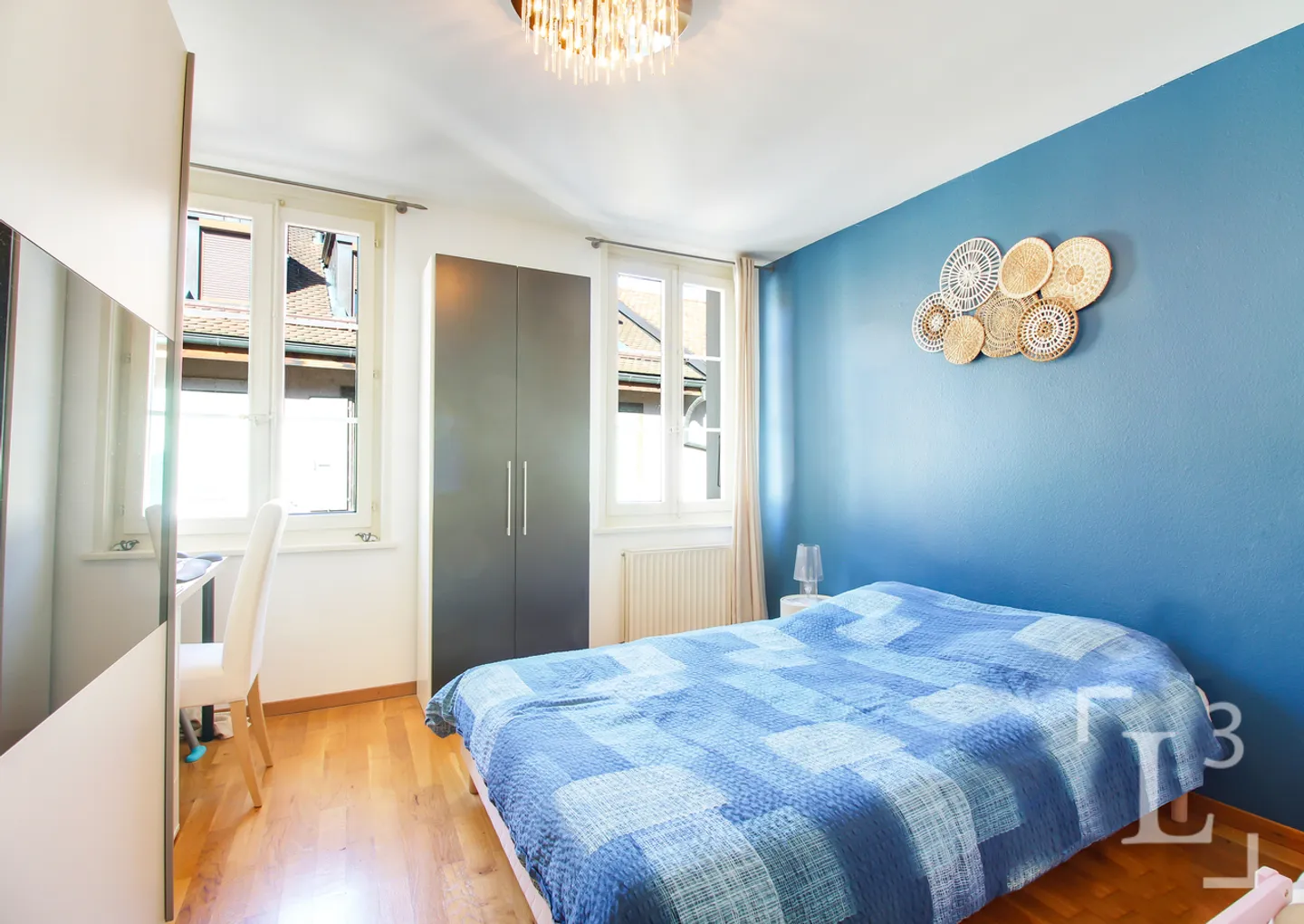 4.5 rooms in the heart of the old town, 100m from the lake! - Photo 8 of 13