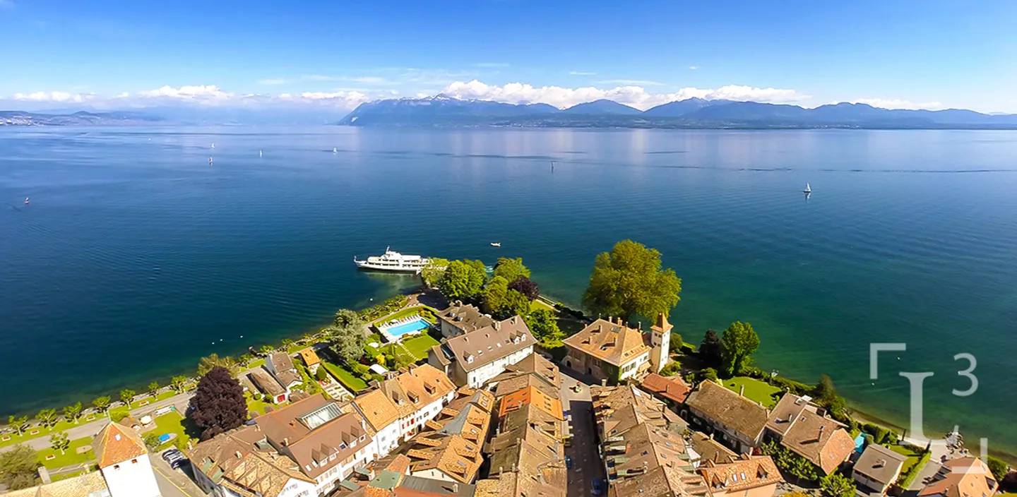 4.5 rooms in the heart of the old town, 100m from the lake! - Photo 12 of 13