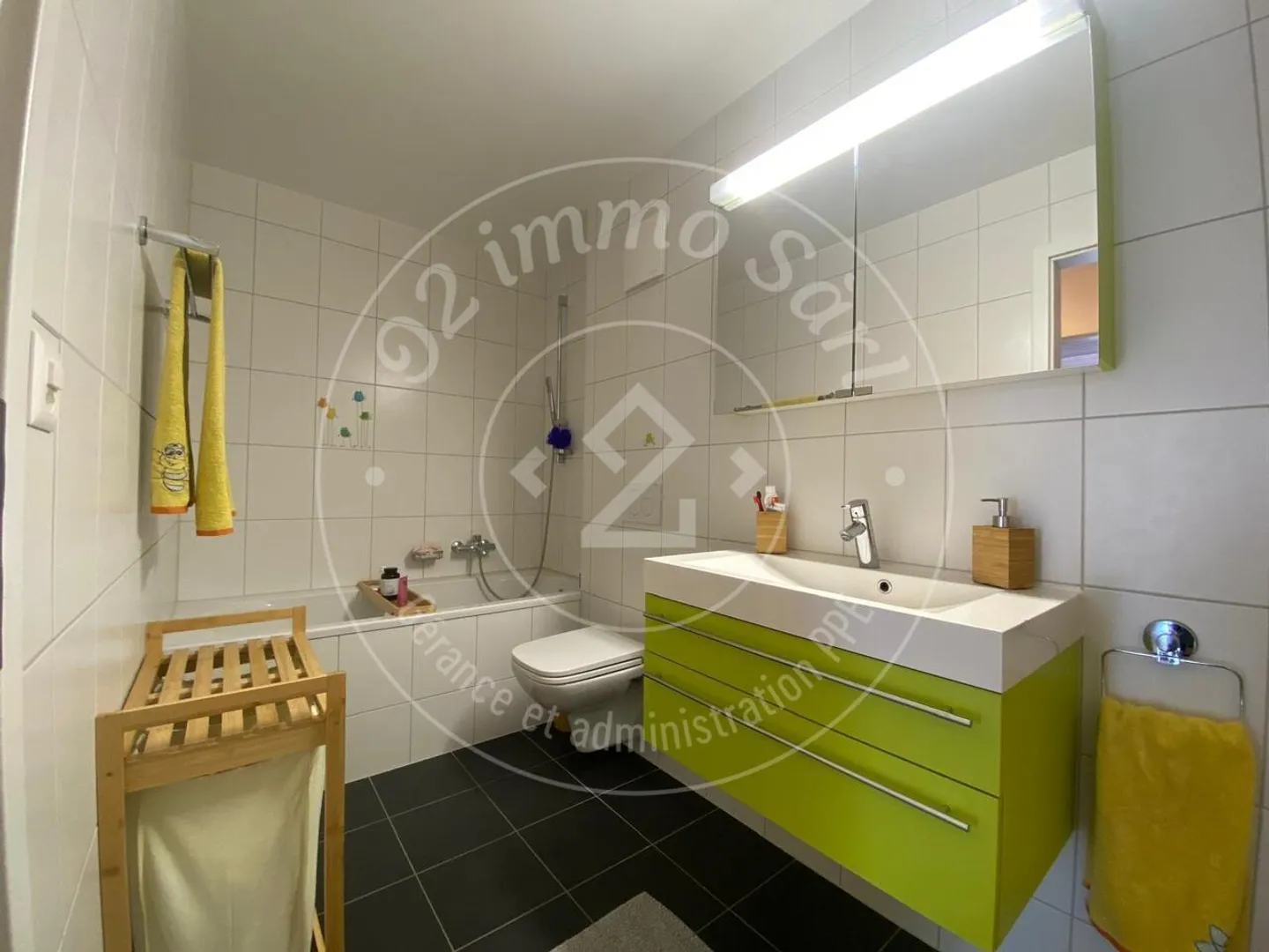 Bella villa bifamiliare - 5,5 locali Ursy - Foto 12 di 13