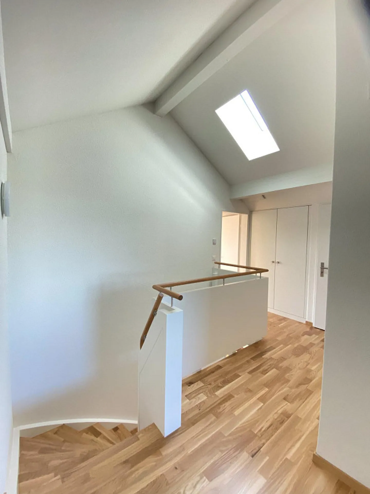 Appartamento maisonette ristrutturato di alta qualità - Foto 5 di 12
