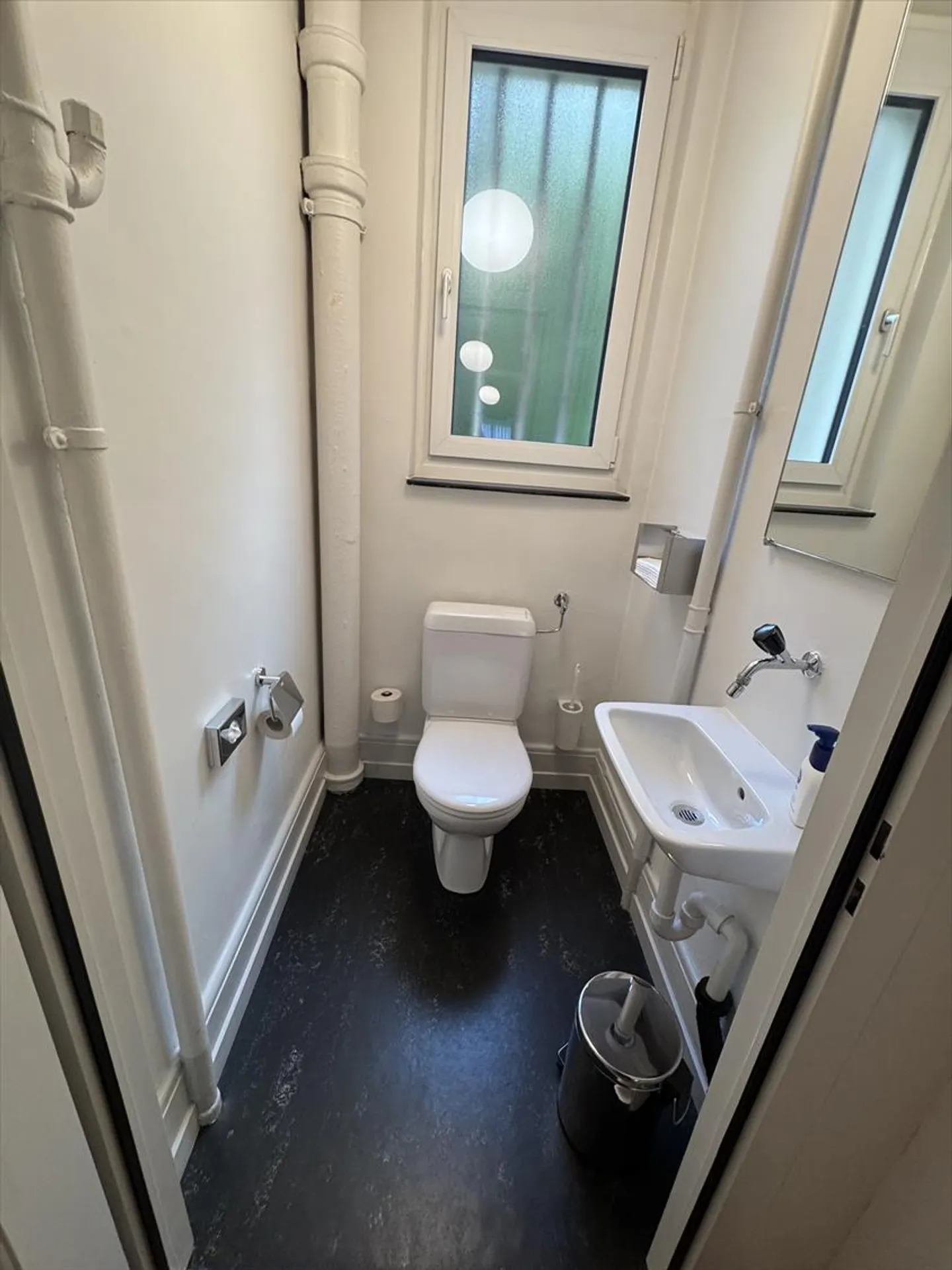 Central Practice Space on Schaffhauserstrasse 6, Zurich - Photo 4 of 11