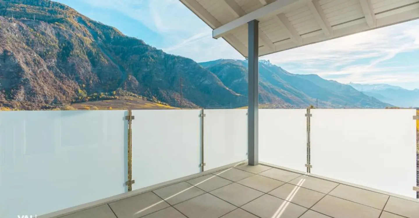 A new penthouse to fully enjoy daily life - Photo 4 of 11
