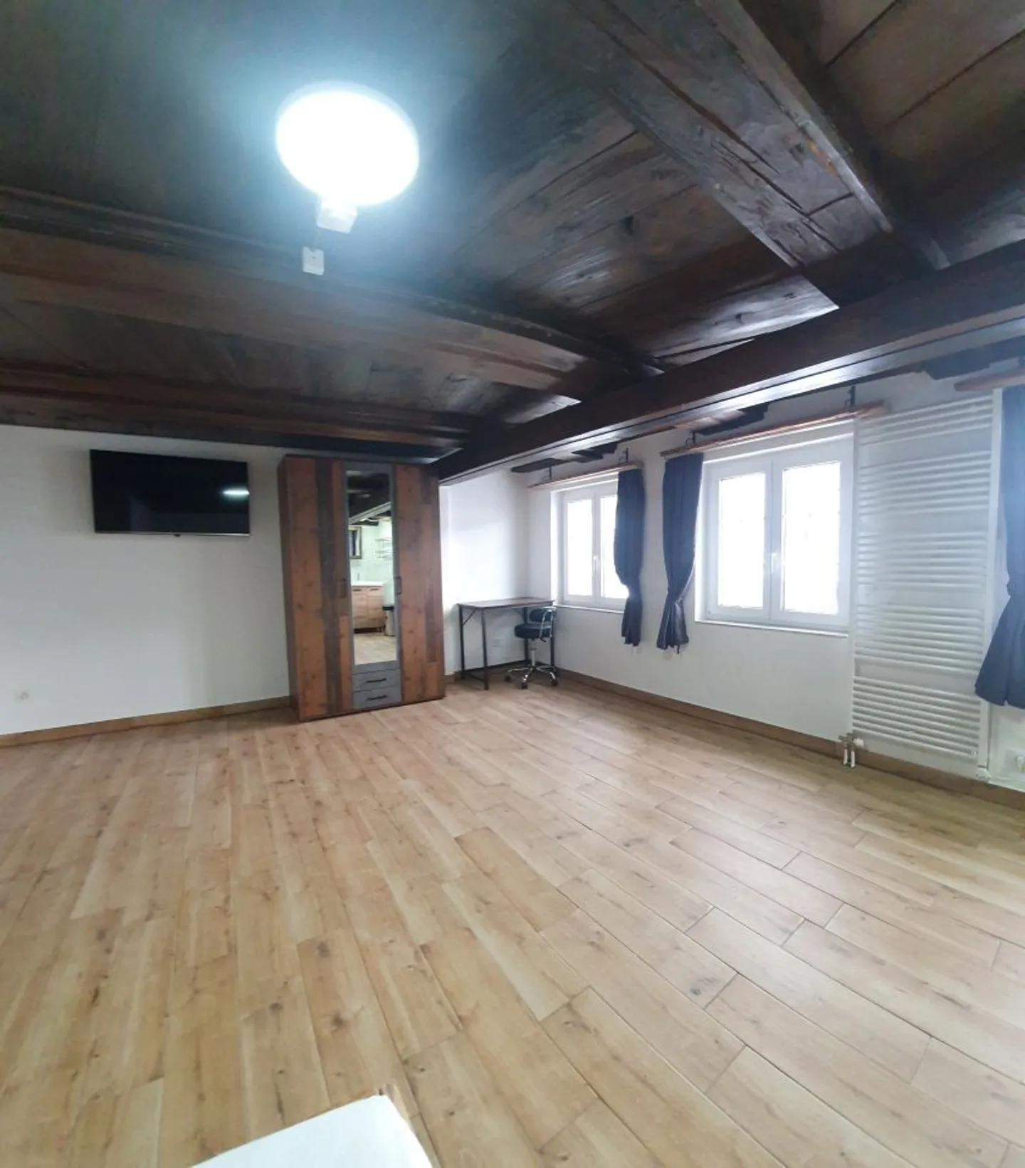 Camera singola arredata, tutto incluso - Foto 4 di 16