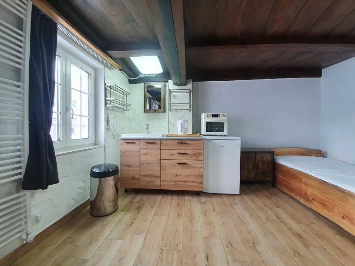 Camera singola arredata, tutto incluso - Foto 5 di 16