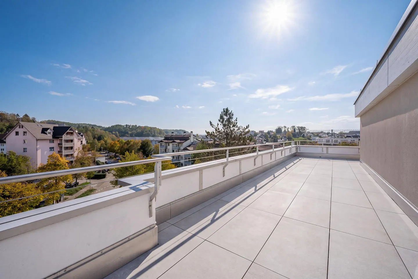 Magnifique appartement en attique vous attend! - Photo 2 sur 11