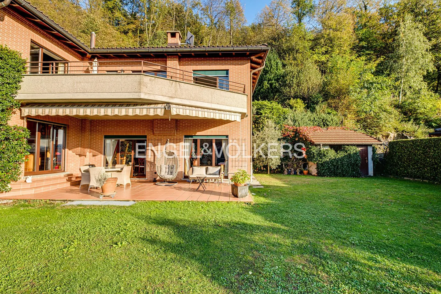 Posizione soleggiata con bella vista sul lago - Foto 3 di 11