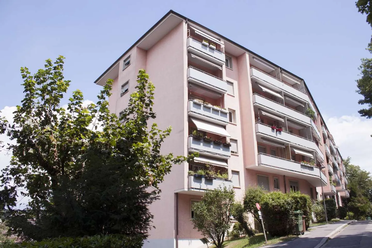 2-room apartment - Photo 3 of 3