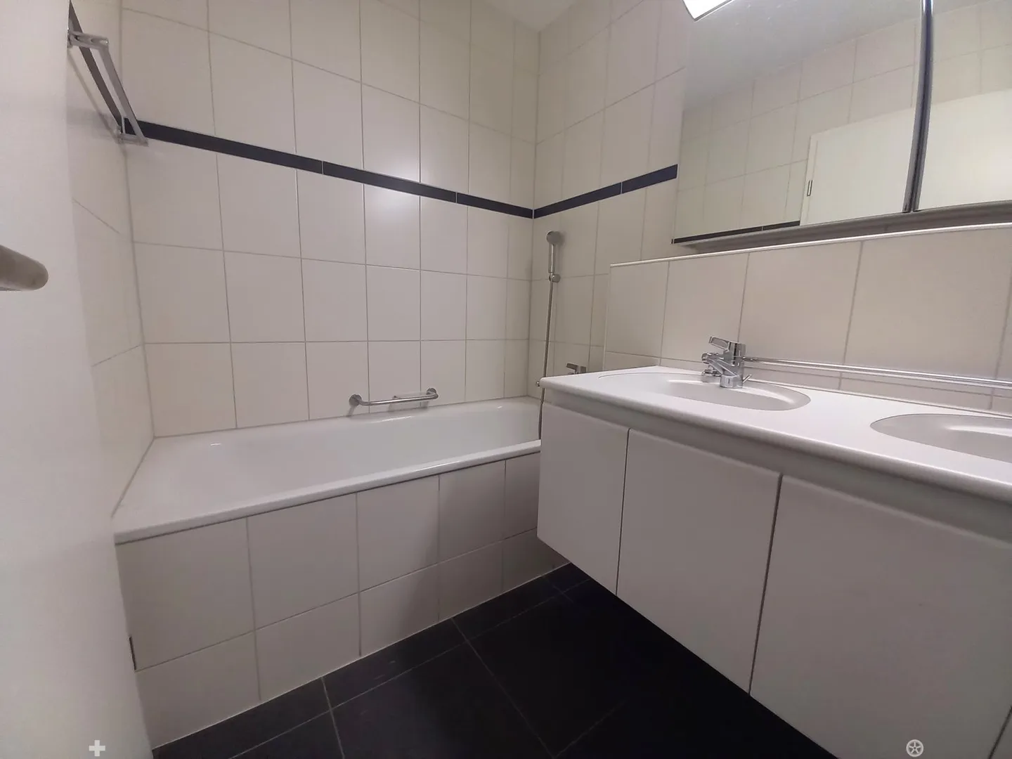 Appartement moderne de 3,5 pièces au 2ème étage - Photo 7 sur 9