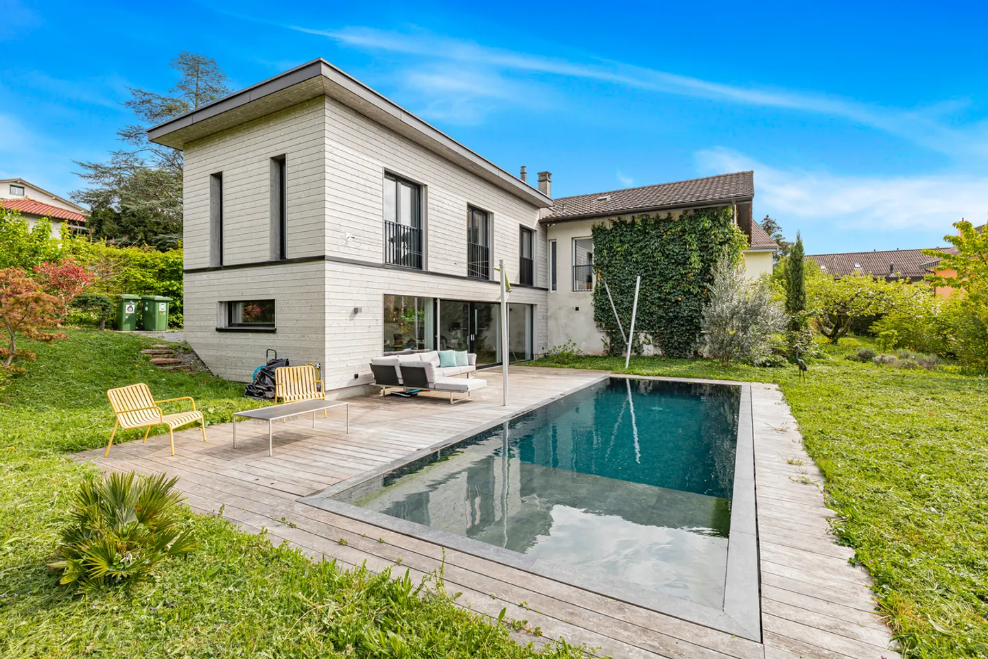 Villa individuelle avec magnifique piscine dans quartier résidentiel! - Photo 13 sur 14