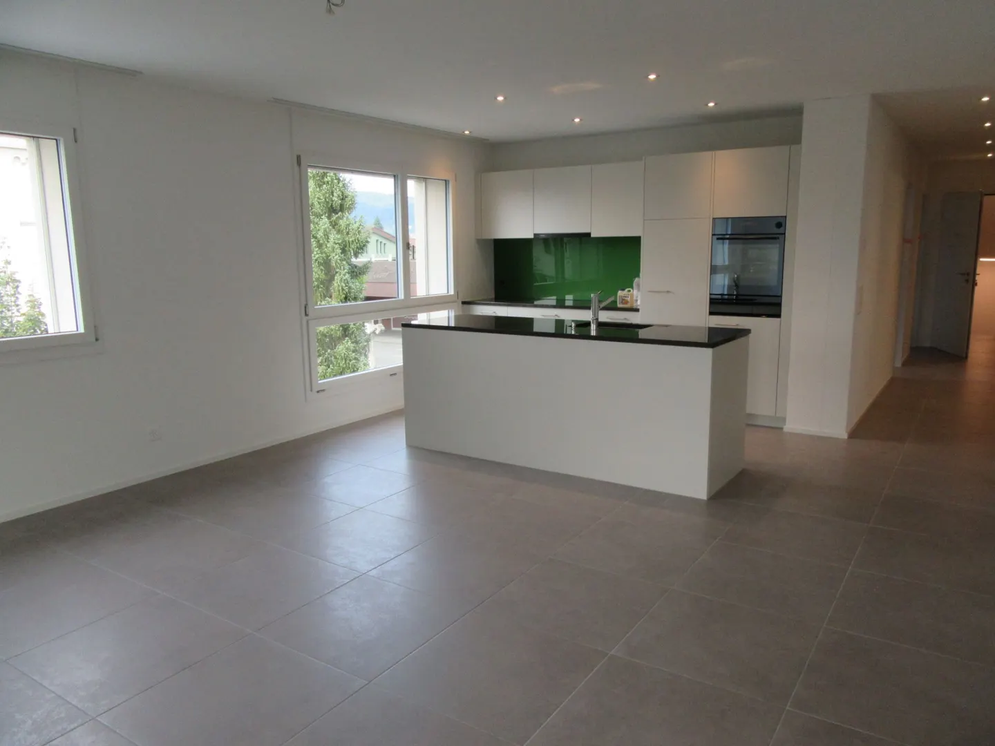 In the Heart of Schötz - Modern 4.5 Room Apartment - Photo 6 of 14