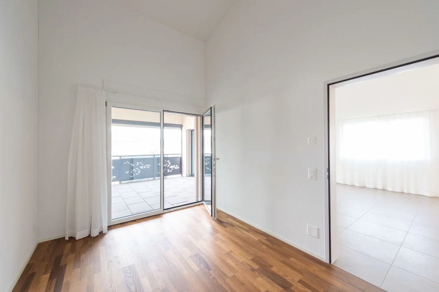 In the Heart of Schötz - Modern 4.5 Room Apartment - Photo 9 of 14