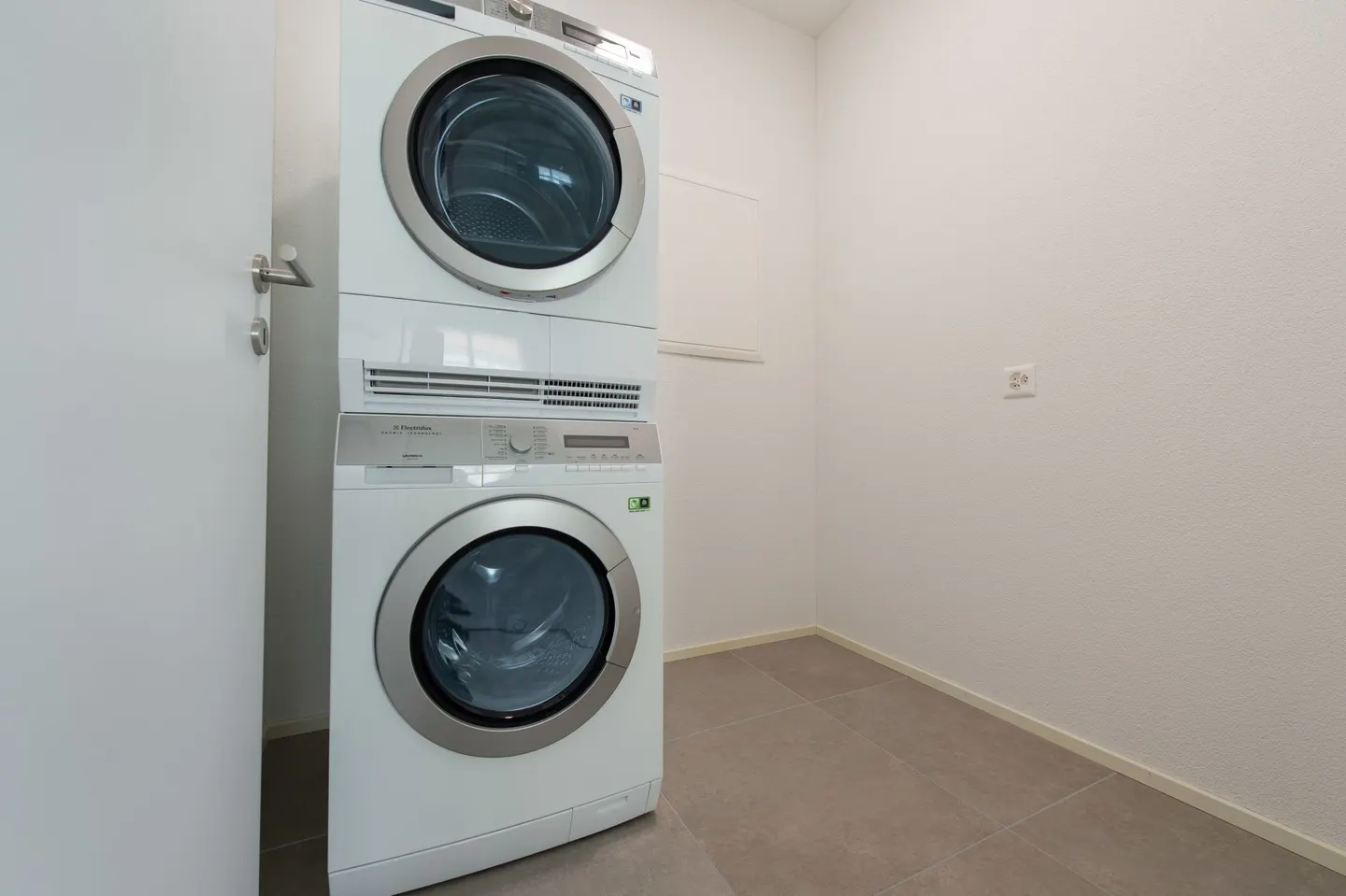 In the Heart of Schötz - Modern 4.5 Room Apartment - Photo 12 of 14