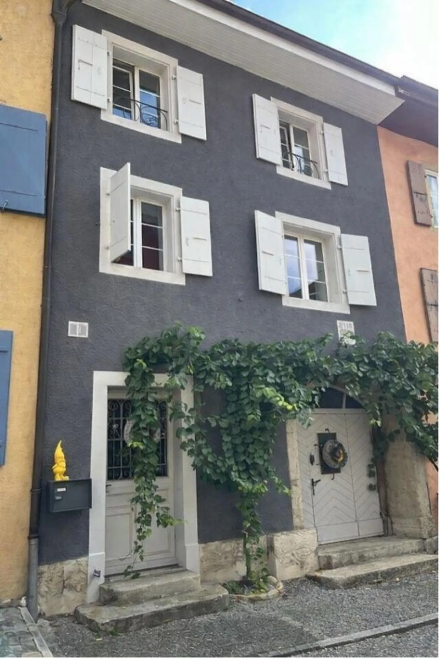 Magnifique maison de 7.5p à Cormondrèche - Foto 1 von 13
