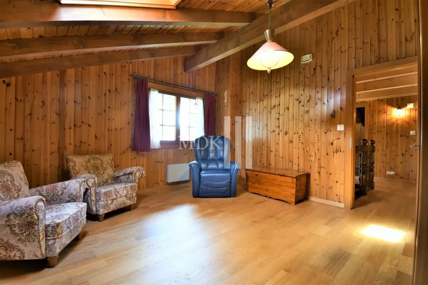 Bellissimo chalet in vendita nel centro del villaggio - Foto 12 di 13