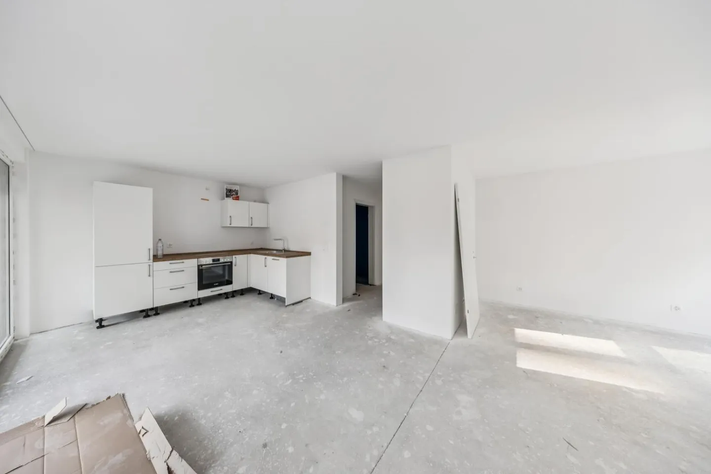 Magnifico appartamento di 3,5 stanze con spaziosa terrazza soleggiata - Foto 3 di 9
