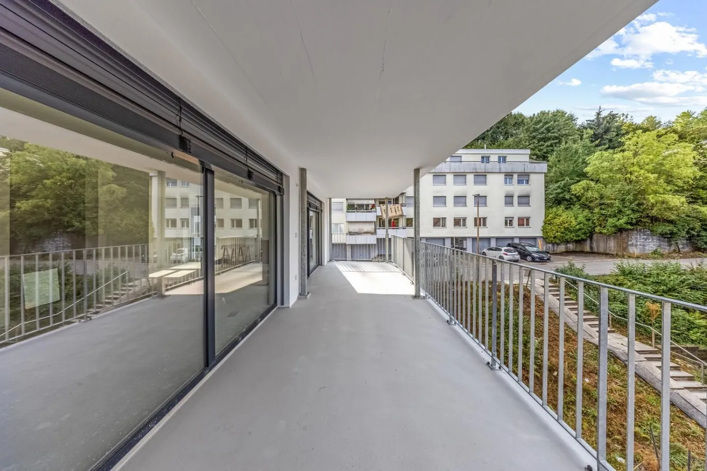 Magnifico appartamento di 3,5 stanze con spaziosa terrazza soleggiata - Foto 9 di 9