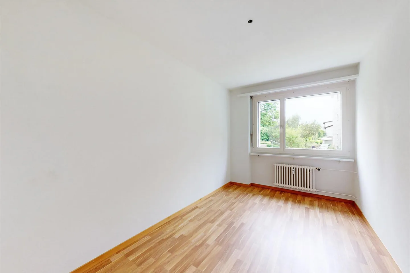 Grosszügige 4 Zimmer-Wohnung an ruhiger aber seenaher Lage - Photo 4 of 9