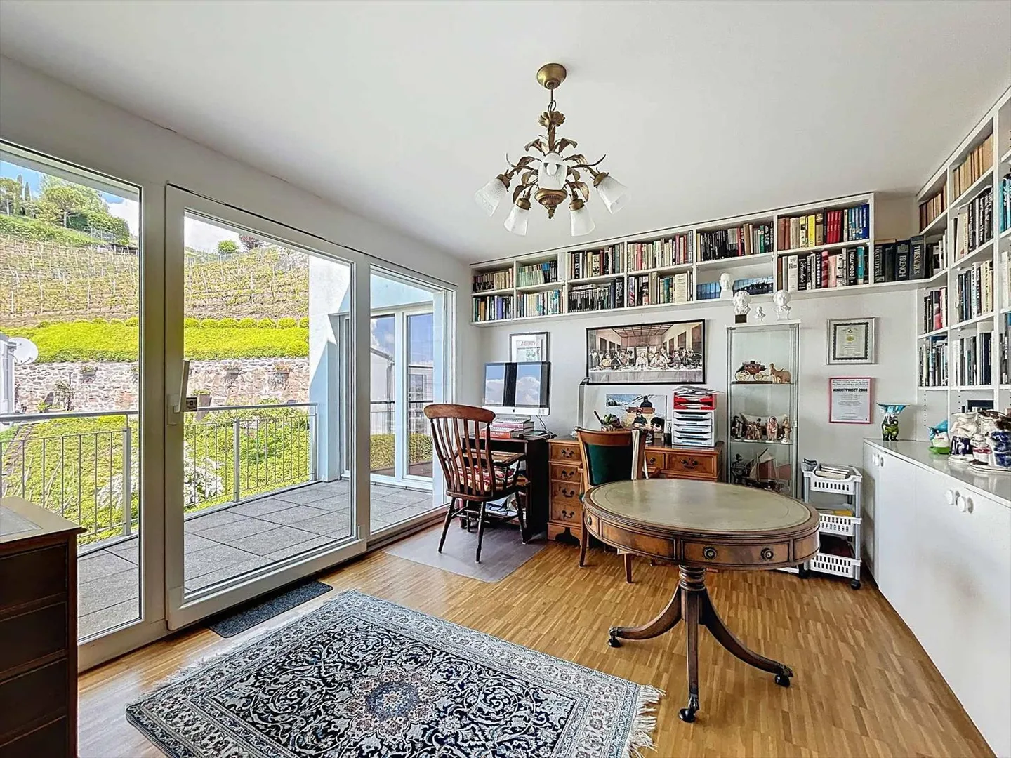 Villa familiale avec ascenseur privatif à la une vue imprenable sur le lac et le - Photo 10 sur 11