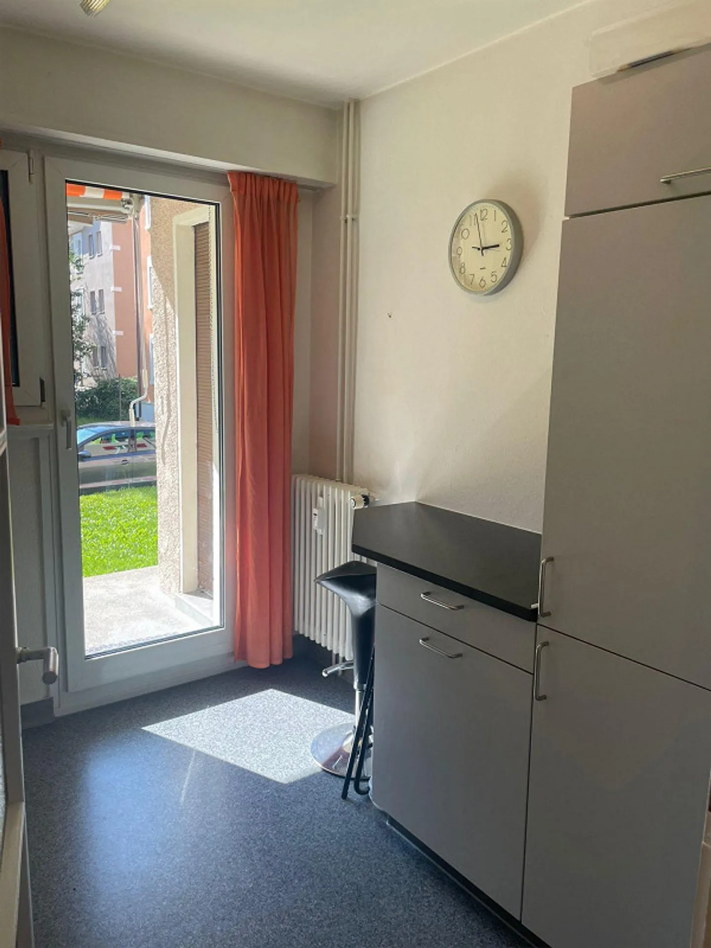 Piccolo, fine e accogliente appartamento con 2 stanze e terrazza - Foto 3 di 9