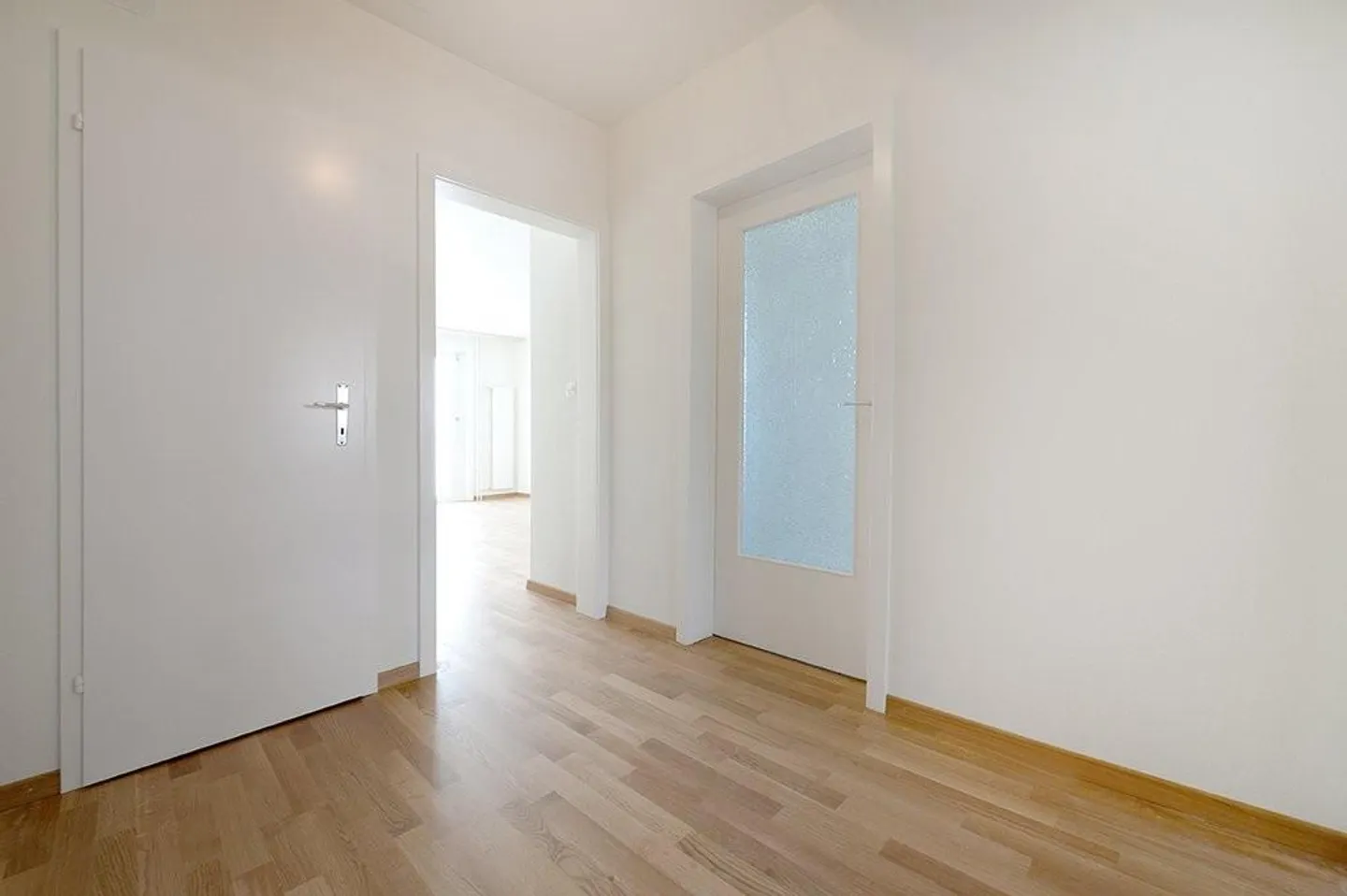 Bellissimo appartamento luminoso di 4.5 locali sulle alture di Friburgo - Foto 5 di 10