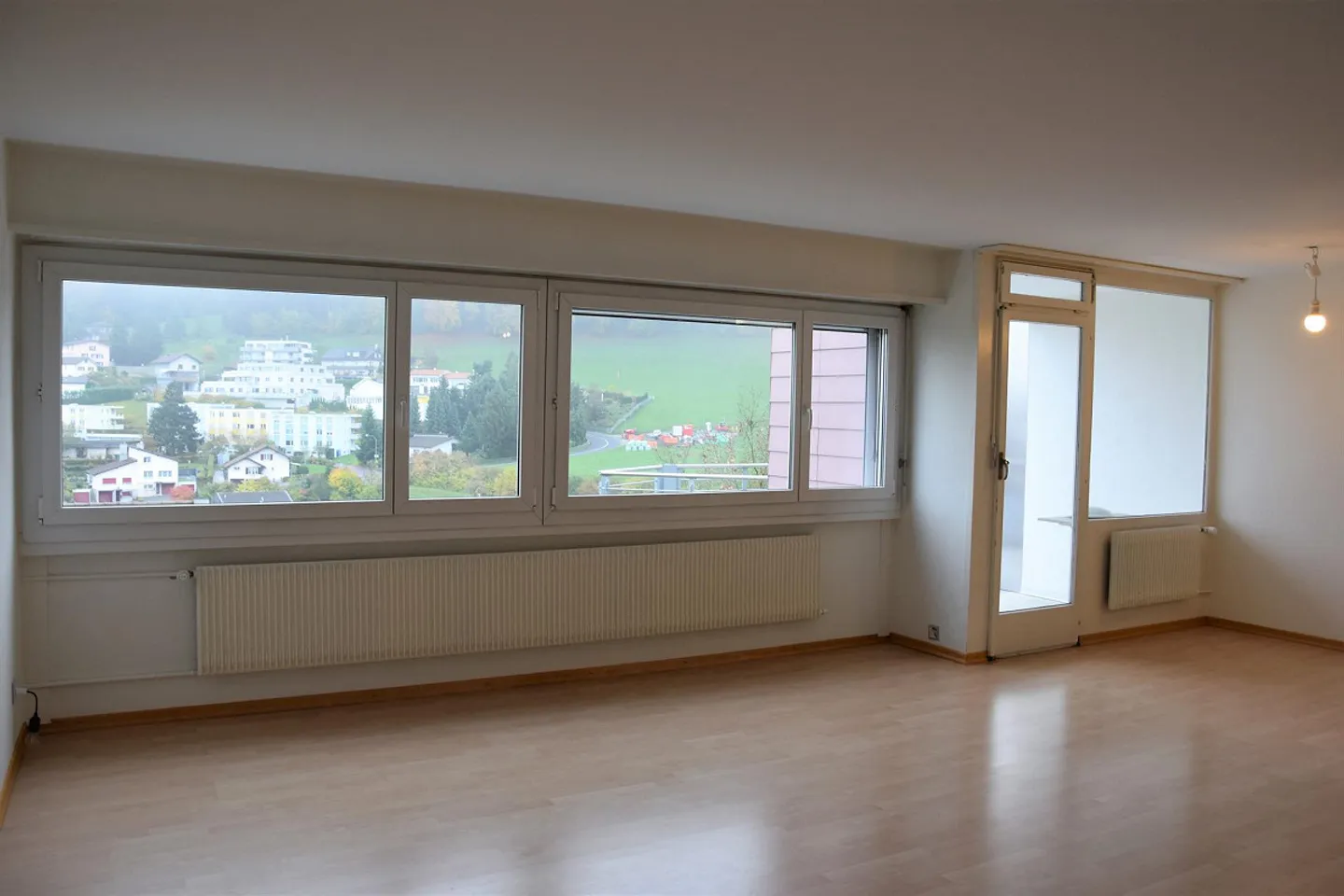 4.5-room apartment in a beautiful residential area - Photo 4 of 17