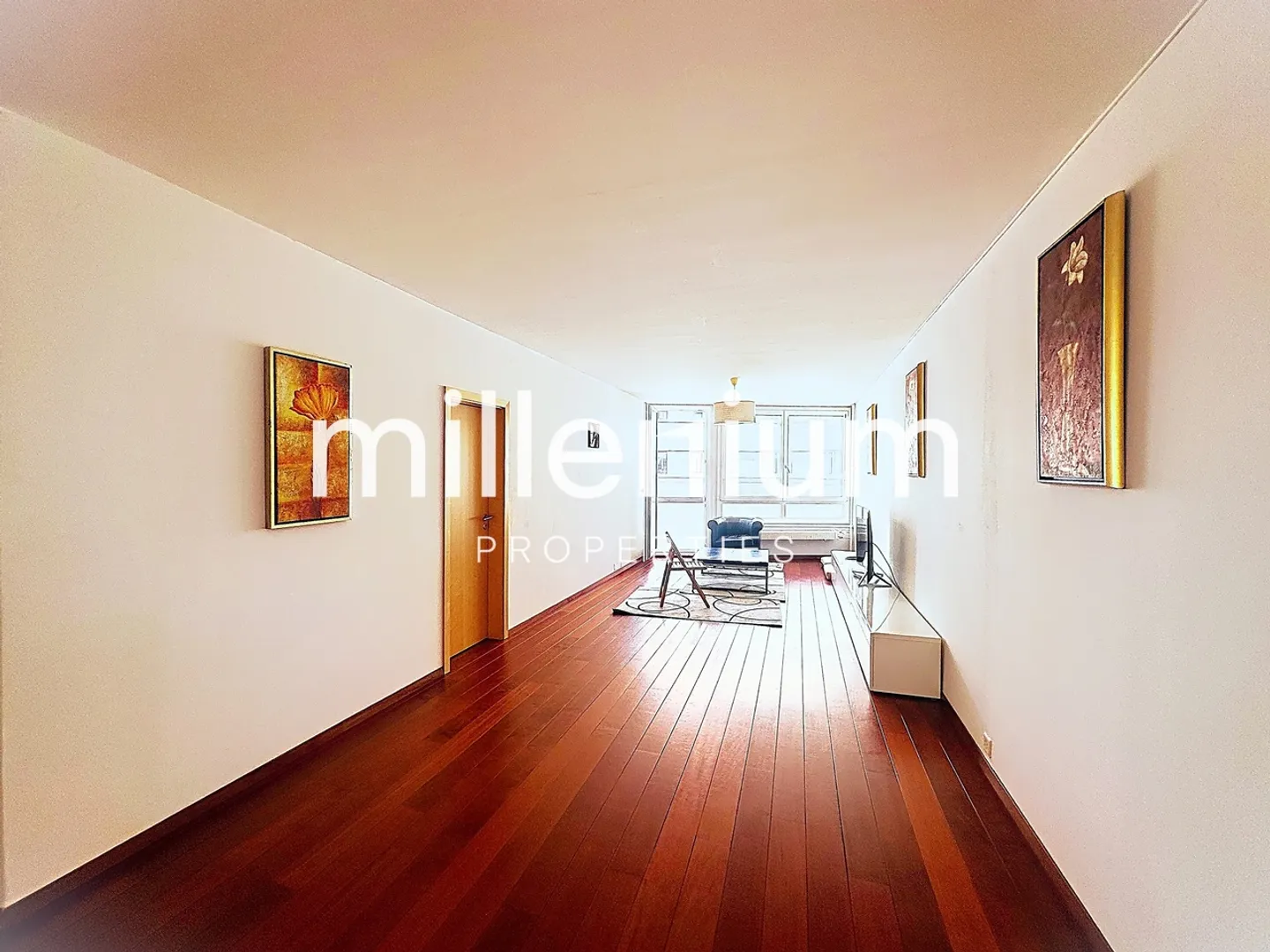 Grande appartement de 6 pièces avec vue sur le lac - Photo 2 sur 2