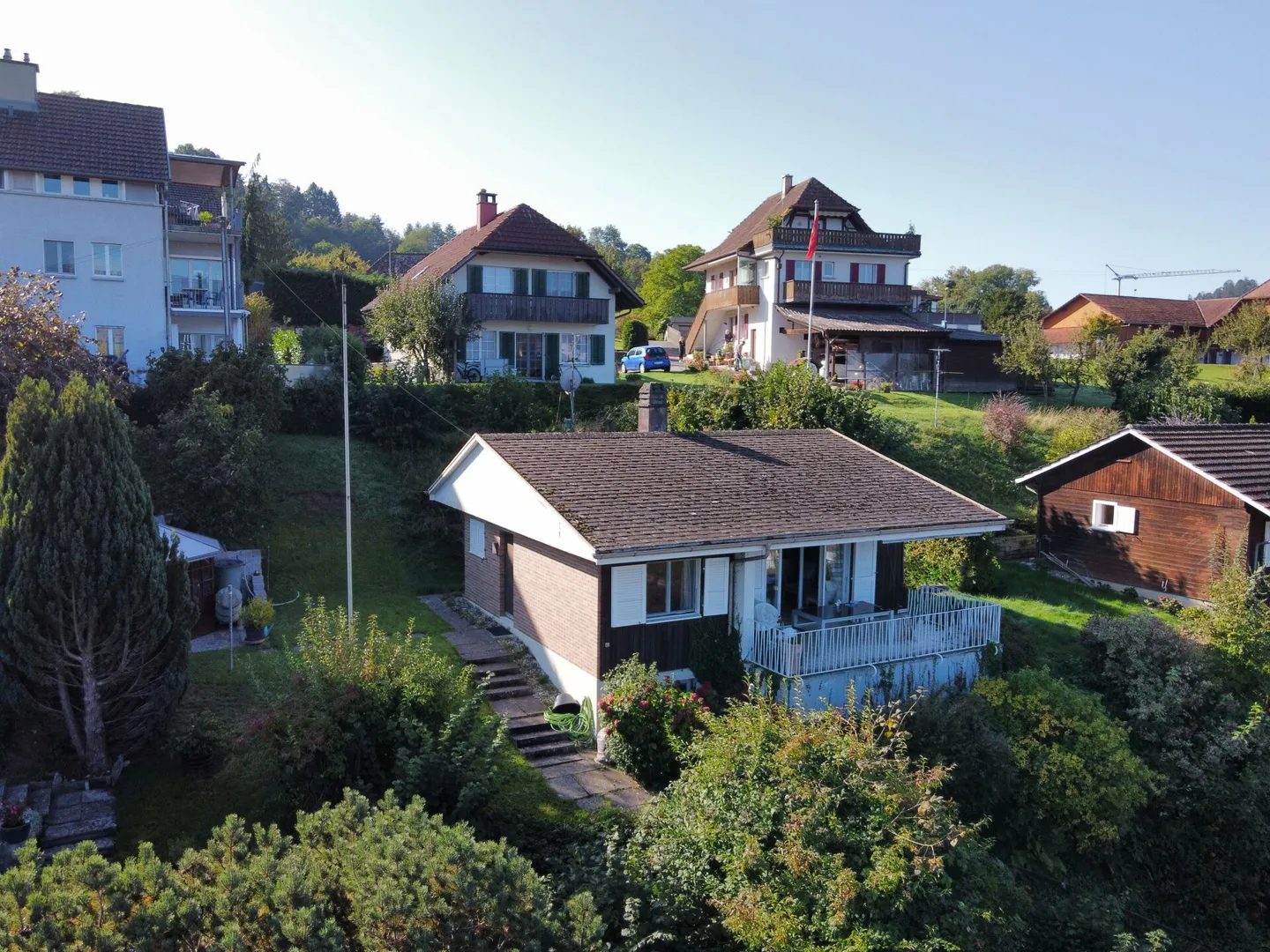 Grundstück mit direkter Seesicht und Überbauungspotential - Foto 2 von 11