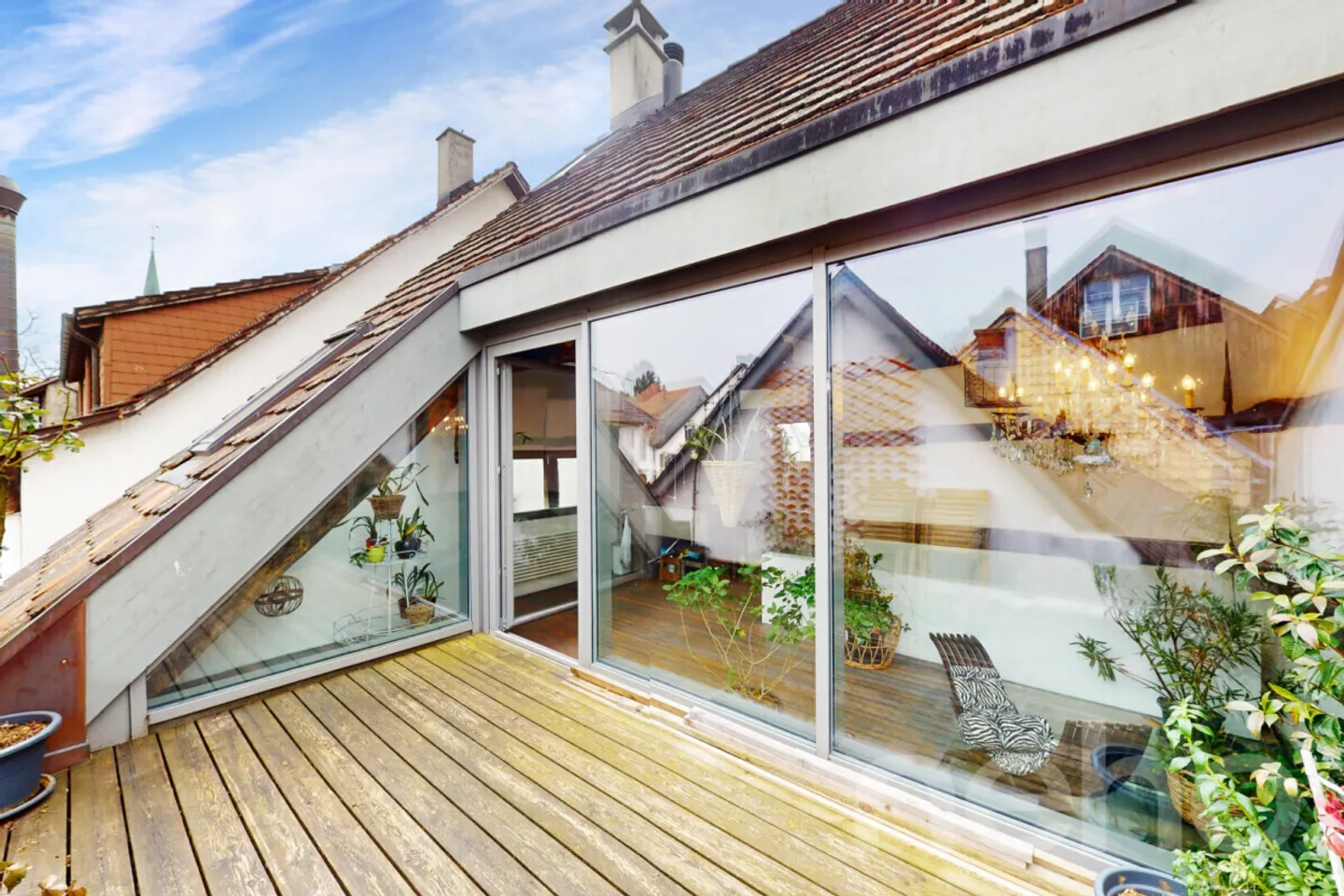 Unique gem with modern living comfort and large terrace - Photo 4 of 13