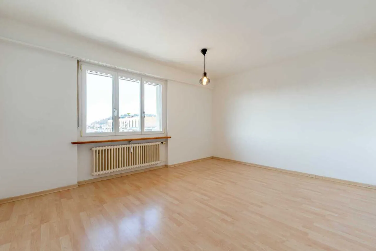 Casa attraente e conveniente in una buona posizione - Foto 3 di 5